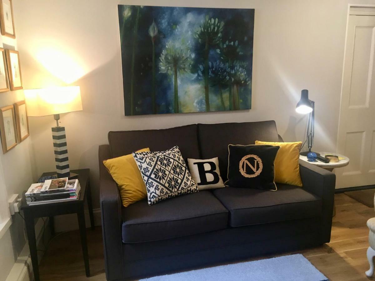 Beautiful 1Br Apartment In Historic St Aubin House Екстер'єр фото