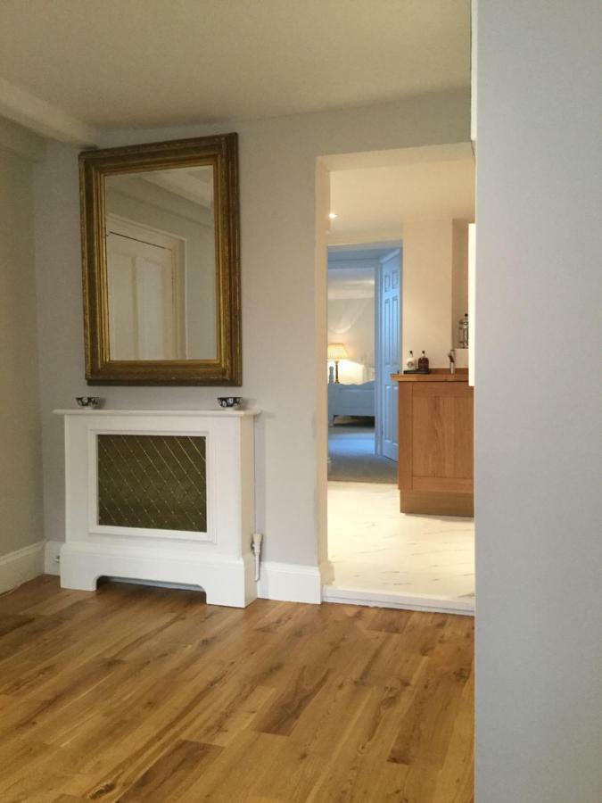 Beautiful 1Br Apartment In Historic St Aubin House Екстер'єр фото