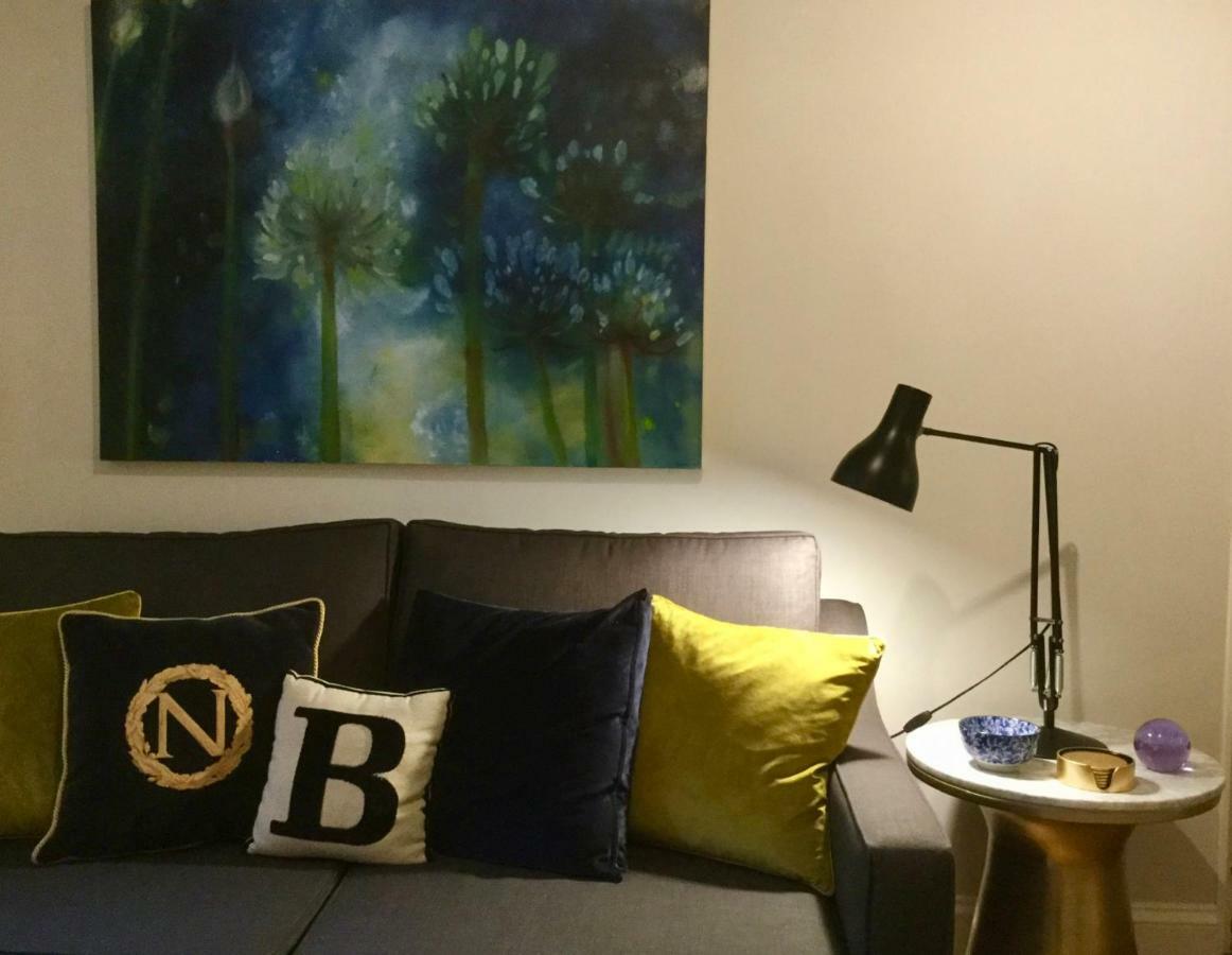Beautiful 1Br Apartment In Historic St Aubin House Екстер'єр фото